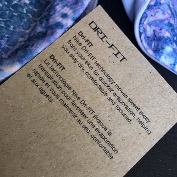 NIKE (L) Training Br - Picture 4 of 12